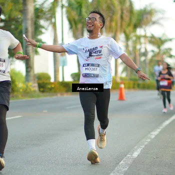 Runner Photo 7754931