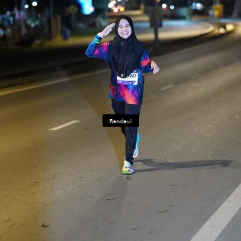 Runner Photo 7754944