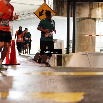 Runner Photo 7754955
