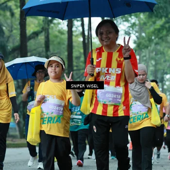 Runner Photo 7755023