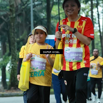 Runner Photo 7755050