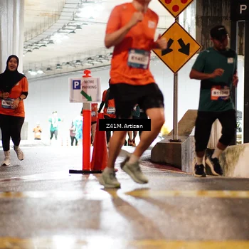 Runner Photo 7755058