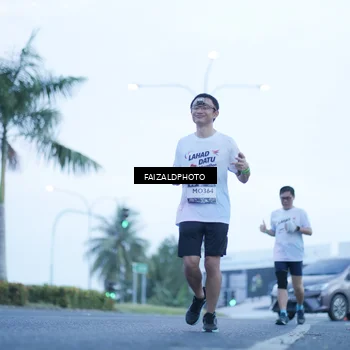 Runner Photo 7755069