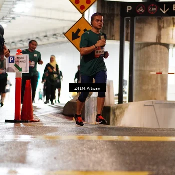 Runner Photo 7755070