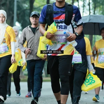 Runner Photo 7755071