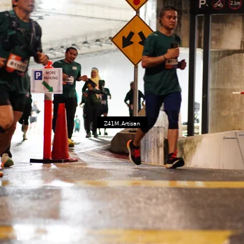 Runner Photo 7755073