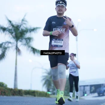 Runner Photo 7755115