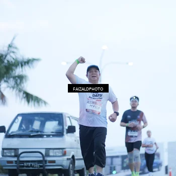 Runner Photo 7755131