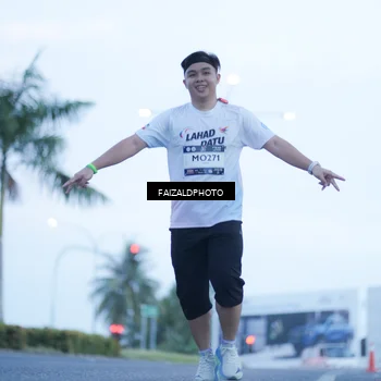 Runner Photo 7755144