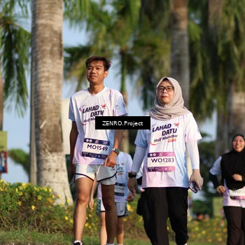 Runner Photo 7755153