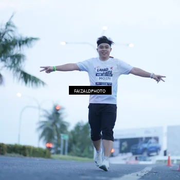 Runner Photo 7755157