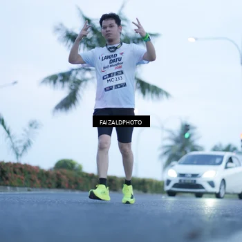 Runner Photo 7755163