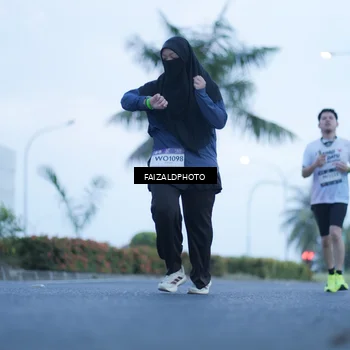 Runner Photo 7755189