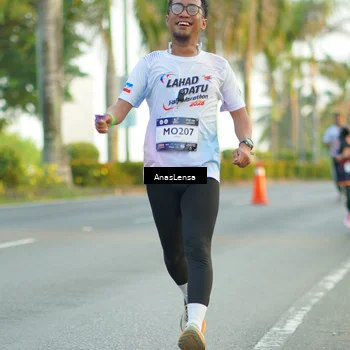 Runner Photo 7755203