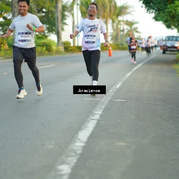 Runner Photo 7755209