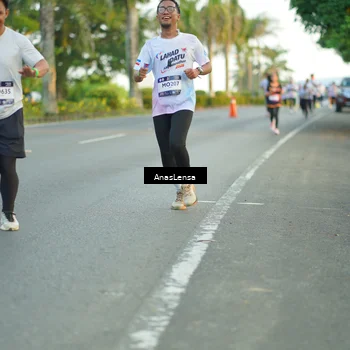 Runner Photo 7755215