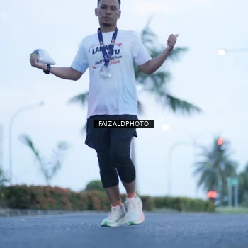 Runner Photo 7755216
