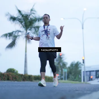 Runner Photo 7755230