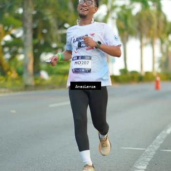 Runner Photo 7755257