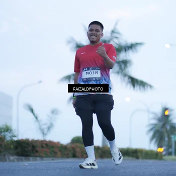 Runner Photo 7755259