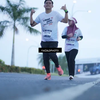 Runner Photo 7755282