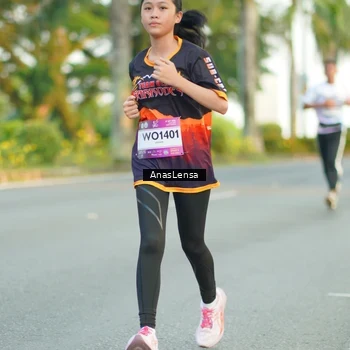 Runner Photo 7755298