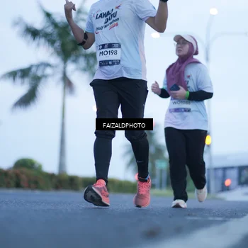 Runner Photo 7755305