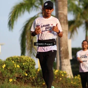 Runner Photo 7755315
