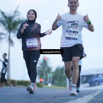 Runner Photo 7755345