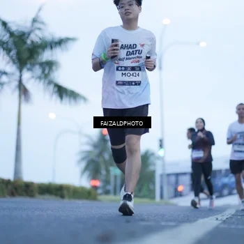 Runner Photo 7755351