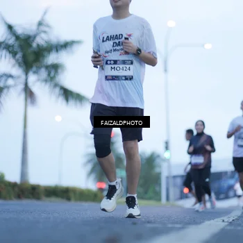 Runner Photo 7755354