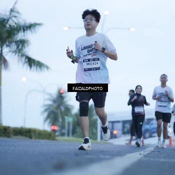 Runner Photo 7755358