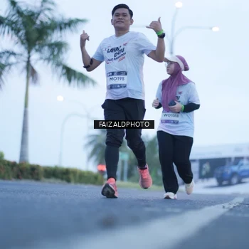 Runner Photo 7755376