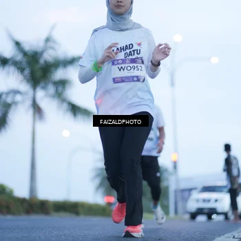 Runner Photo 7755378