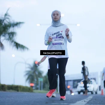Runner Photo 7755390
