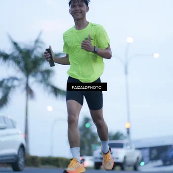 Runner Photo 7755407
