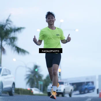 Runner Photo 7755415