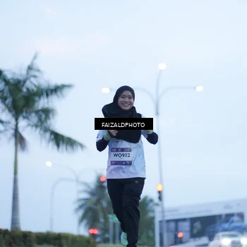 Runner Photo 7755441