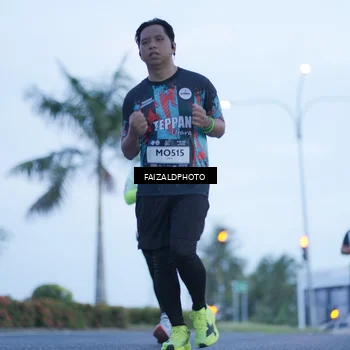 Runner Photo 7755467