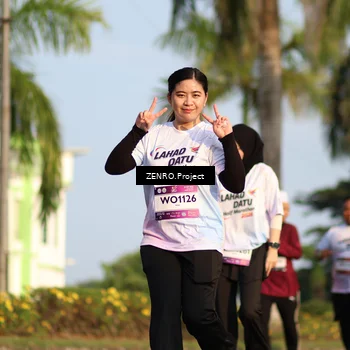 Runner Photo 7755474