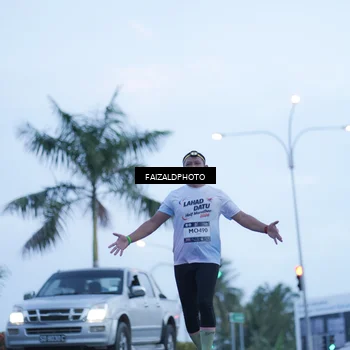 Runner Photo 7755493