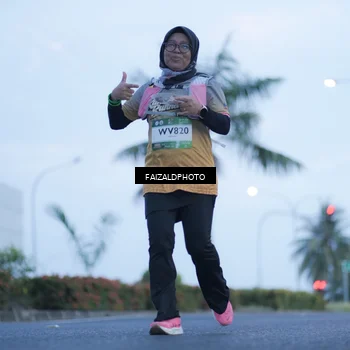 Runner Photo 7755515
