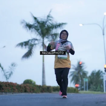 Runner Photo 7755524