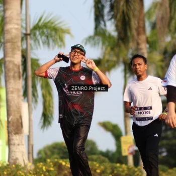 Runner Photo 7755533