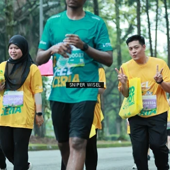 Runner Photo 7755551