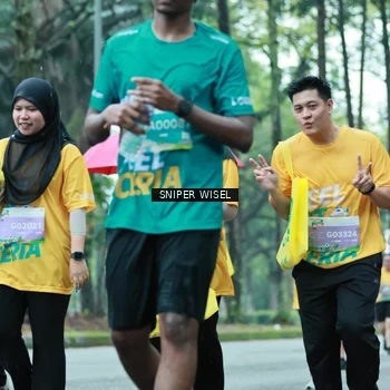 Runner Photo 7755564