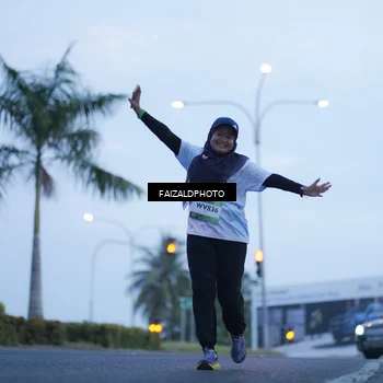 Runner Photo 7755566