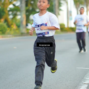 Runner Photo 7755590