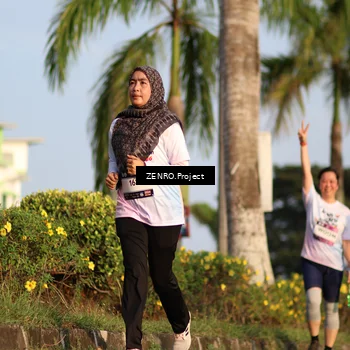 Runner Photo 7755633