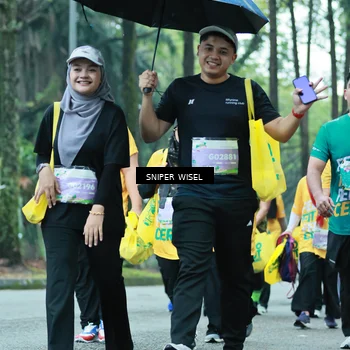 Runner Photo 7755647